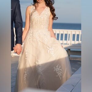 Elegant A-line Lace Kenneth Winston dress
